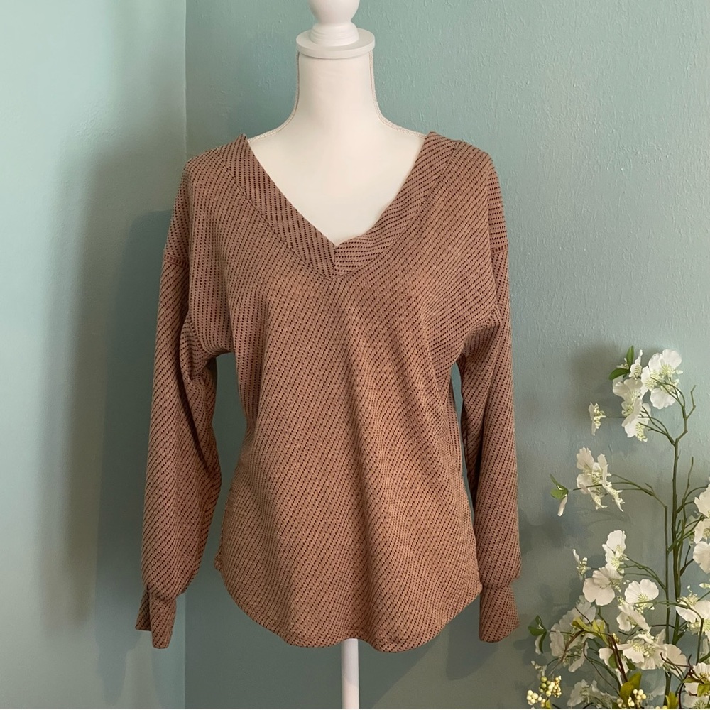 Maurice’s Tan Long Sleeve Top Size Small
